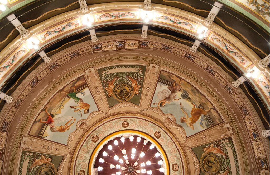 Teatro Garibaldi Interno