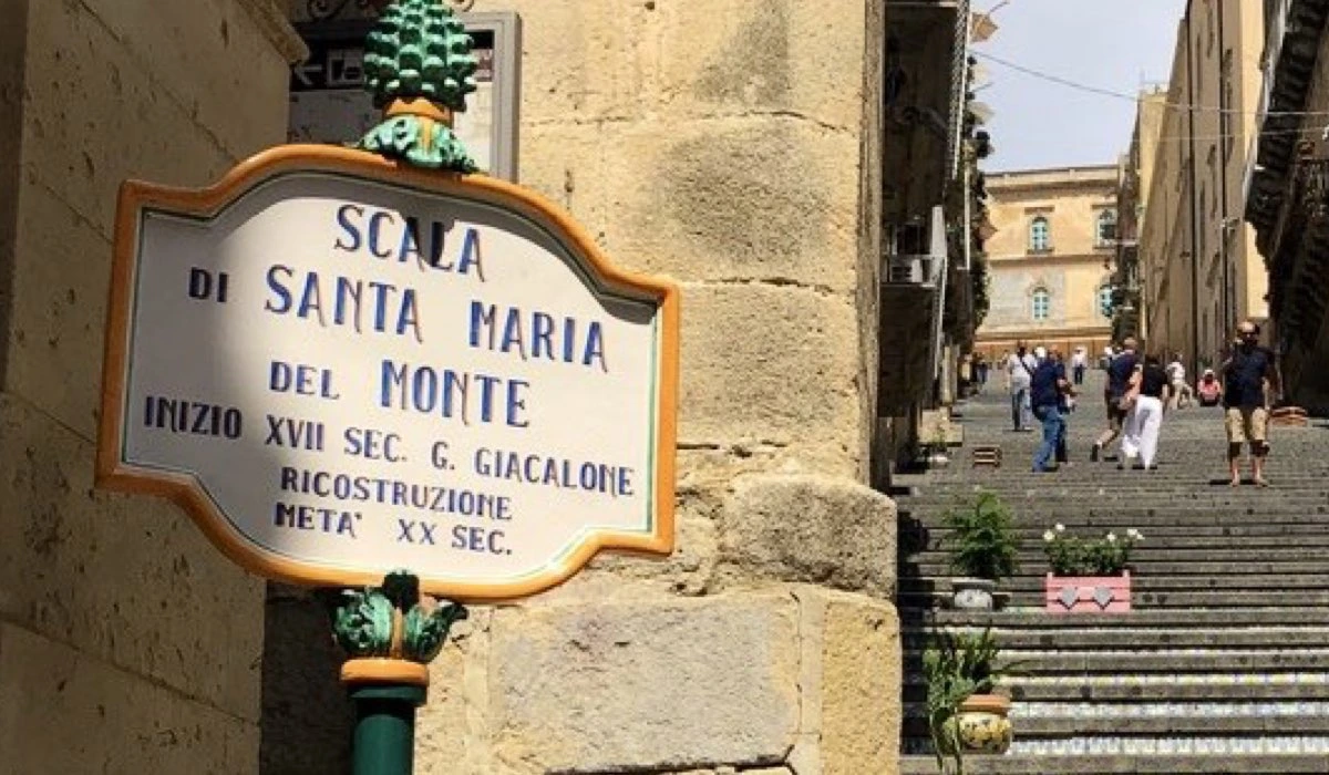 Dettaglio Scala Di Santa Maria Del Monte